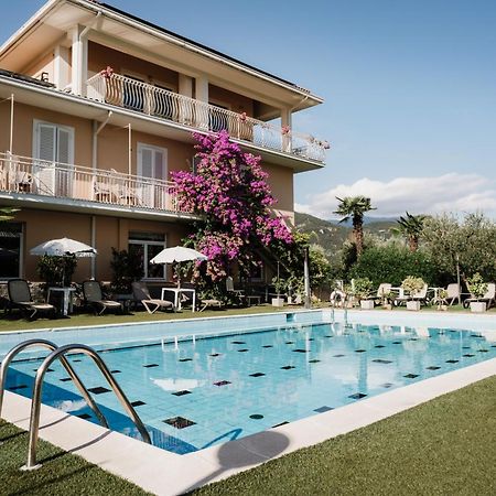 Hotel Panoramica サロ エクステリア 写真